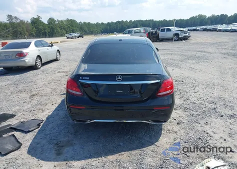 2017 Mercedes-Benz E 300 from USA, damaged, VIN WDDZF4JB4HA032748